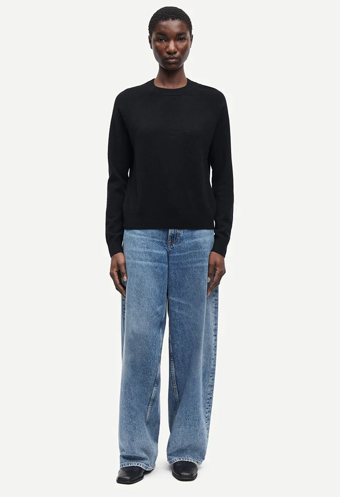Boston O-Neck - Black - Image 3