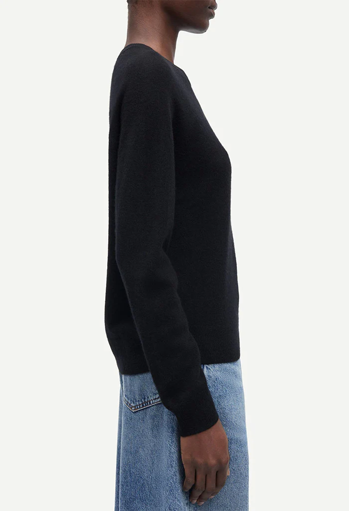 Boston O-Neck - Black - Image 5