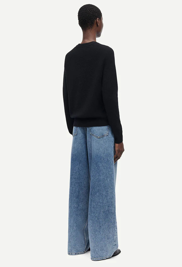 Boston O-Neck - Black - Image 6