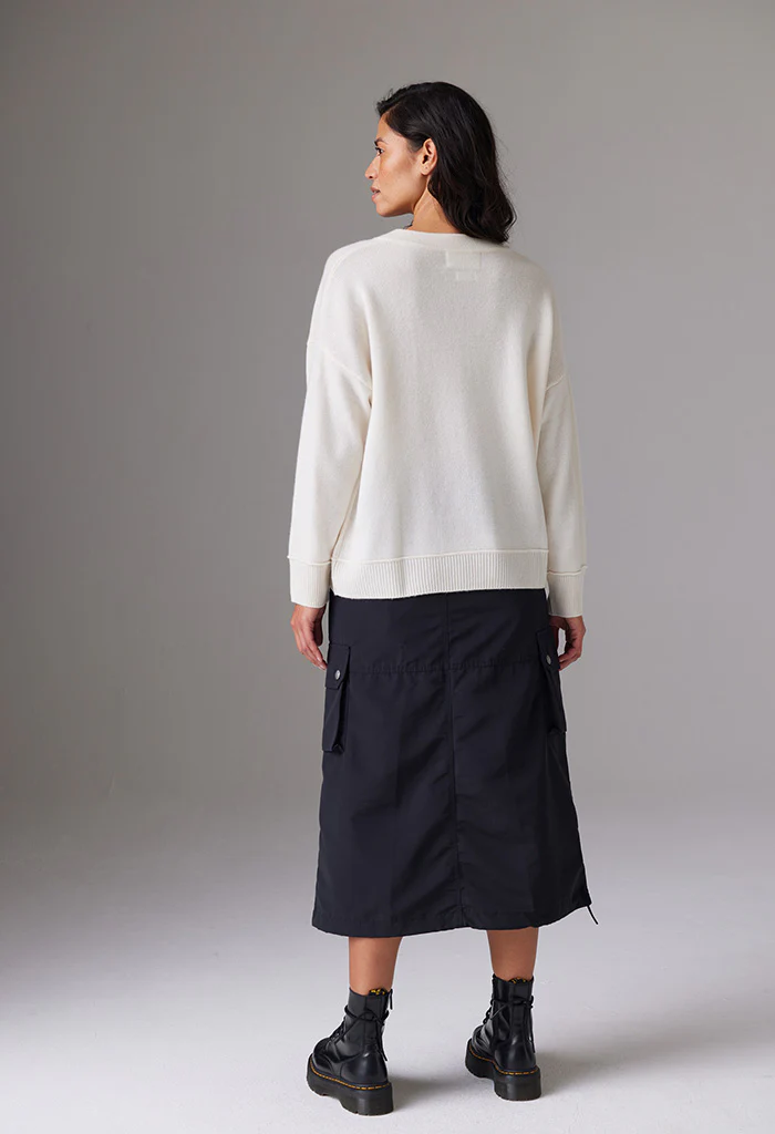 Pomelo Chunky V-Neck - Organic White - Image 4