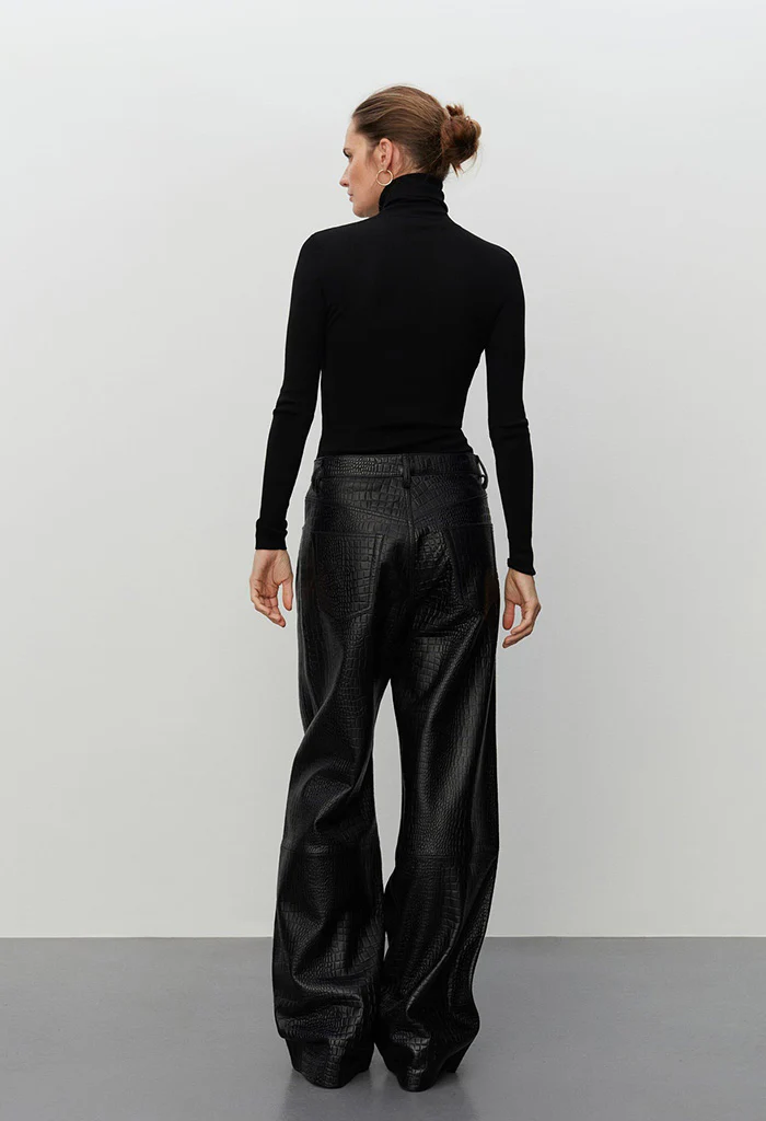 Sierra Top - Black - Image 6