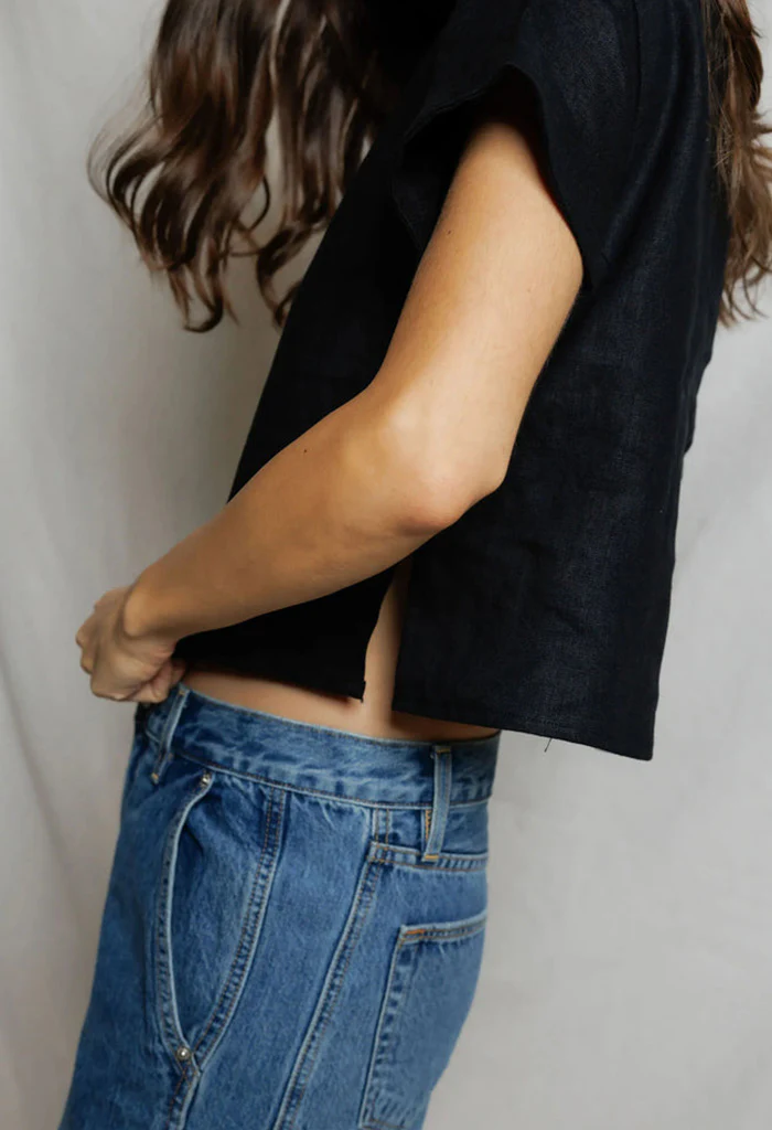 Tabitha linen collared cropped polo tee - True Black - Image 4